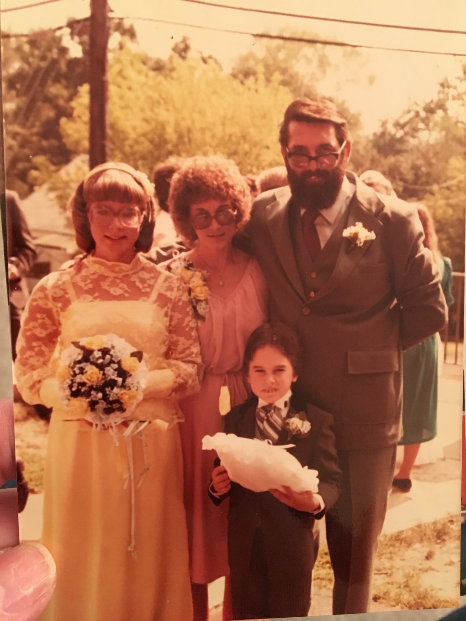 Photo of officants Trish and Paul with their parents Joyce and Danny